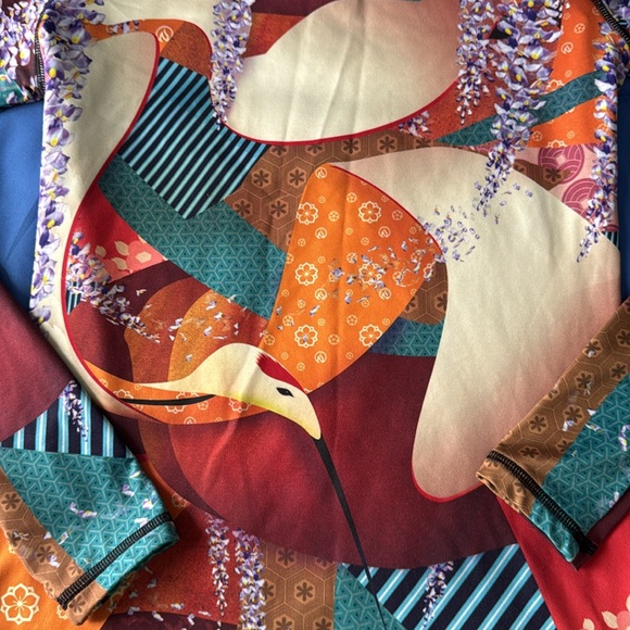 INKnBURN The Crane Long Sleeve Pullover Shirt with Thumbholes Sz Extra Small! - Picture 4 of 7